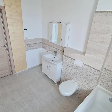Jafar 9 - Spacious 1-Bedroom With Balcony Appartamento Timisoara